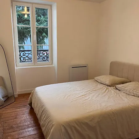 2 Pieces Au Coeur De Appartement Clamart